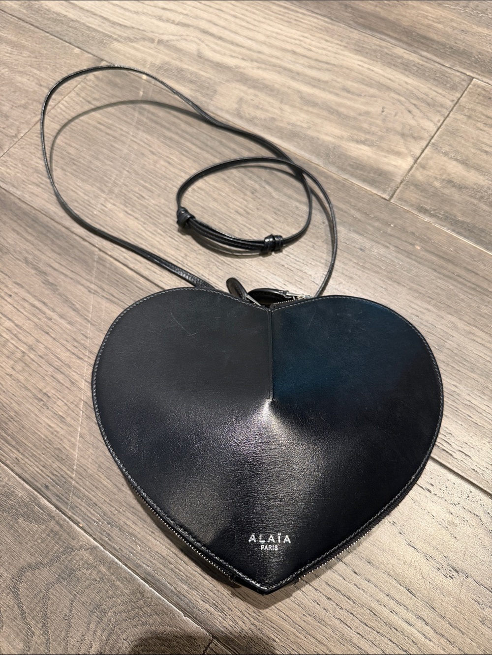 Alaia le coeur black bag